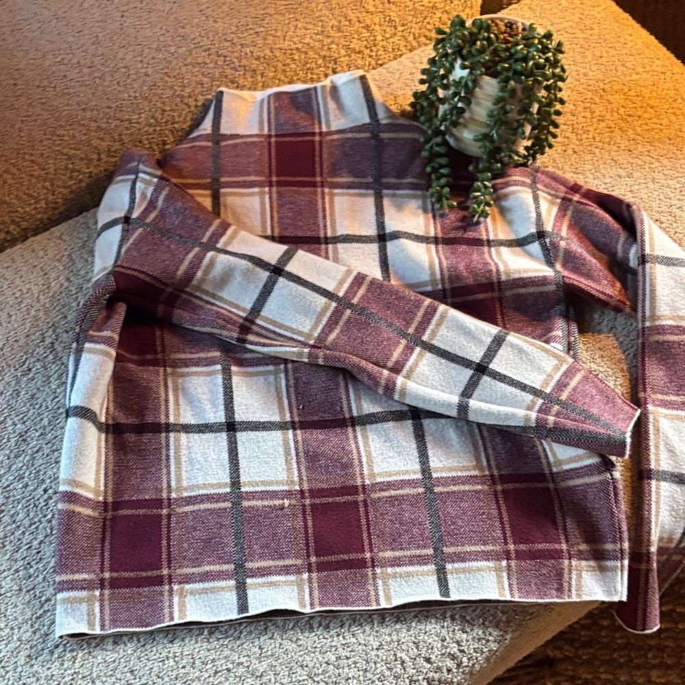 Tahari Burgundy and Cream Plaid Sweater - Picture 7 of 10